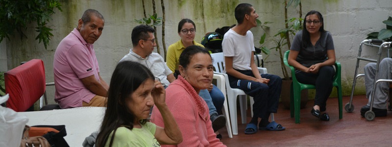 Escritos de integrantes del Proyecto Piloto de Innovación Social de la Unidad de Responsabilidad Social de la Universidad de Ibagué durante la fase de voluntariado, en el Jardín Geriátrico Getsemaní.